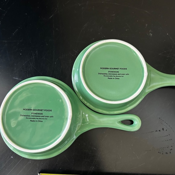 Modern Gourment Foods Ceramic Single Serve Casserole. NWOT - Picture 2 of 5